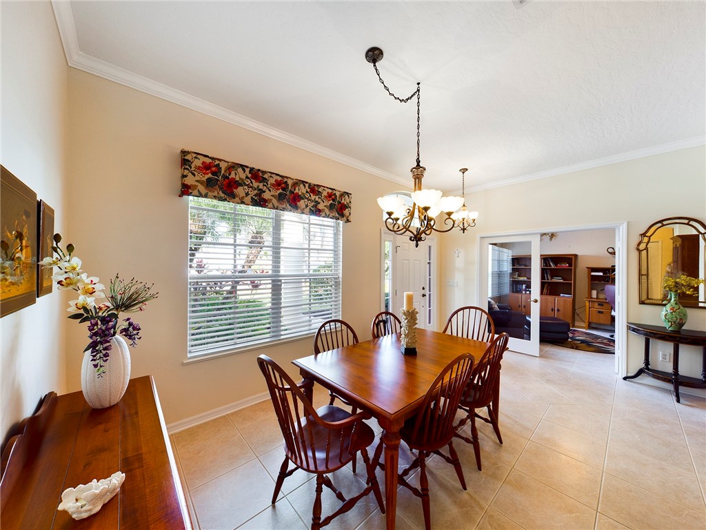 689 Brush Foot Drive