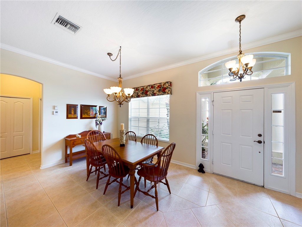 689 Brush Foot Drive