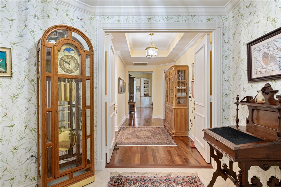 601 N Swim Club Drive 3A