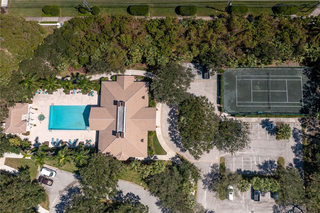 601 N Swim Club Drive 3A