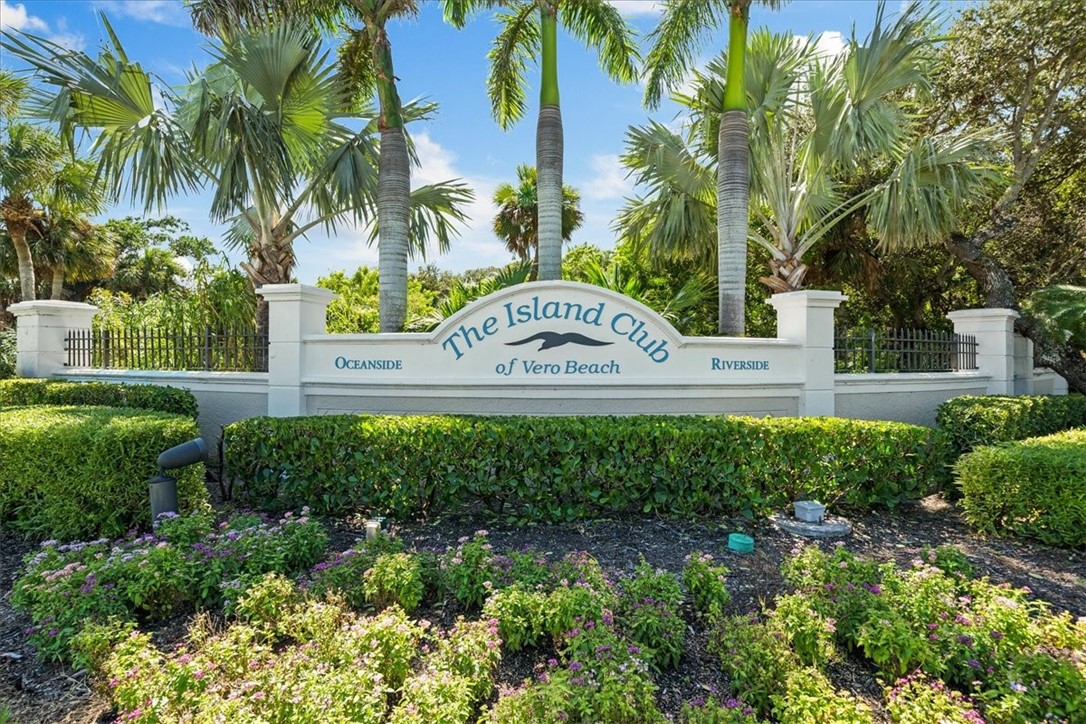 850 Island Club Square