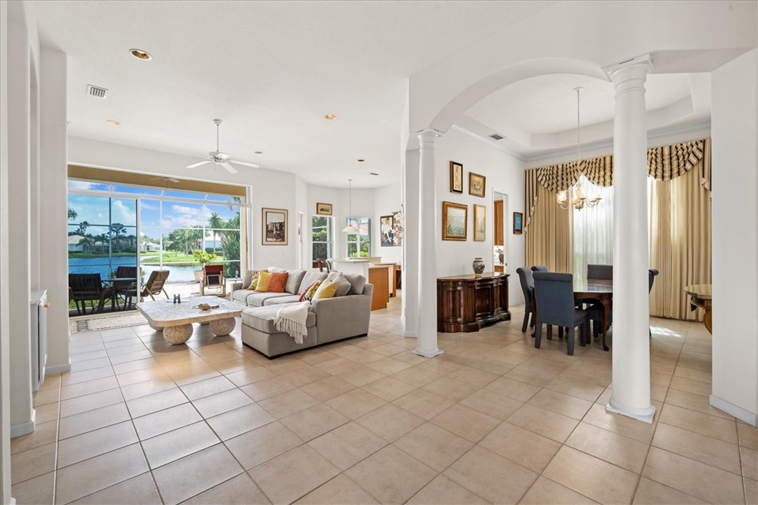 850 Island Club Square