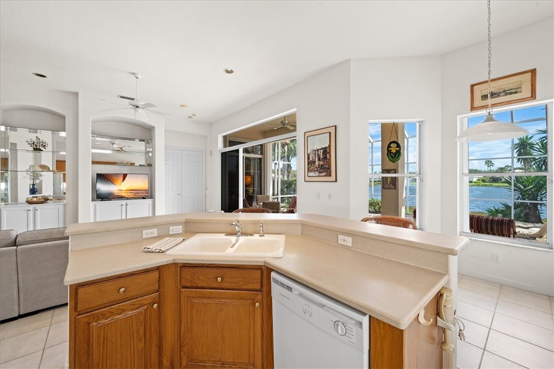 850 Island Club Square