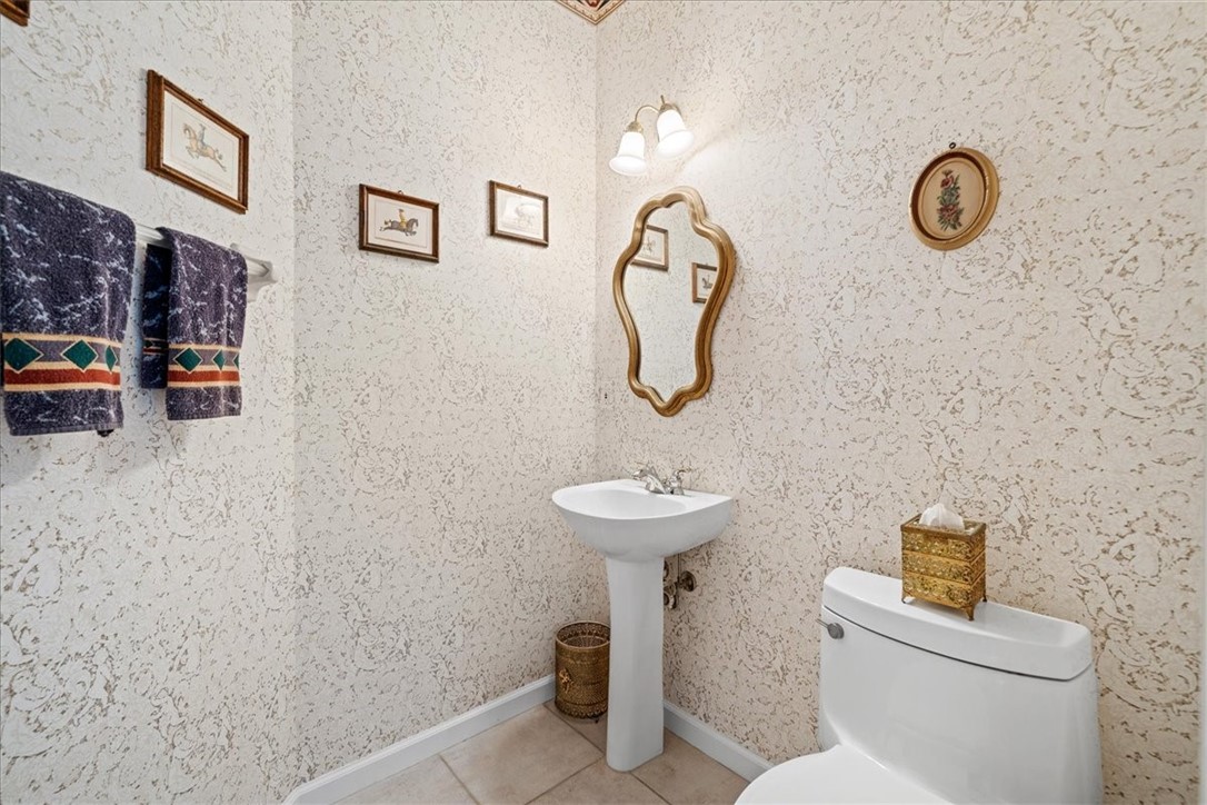 850 Island Club Square