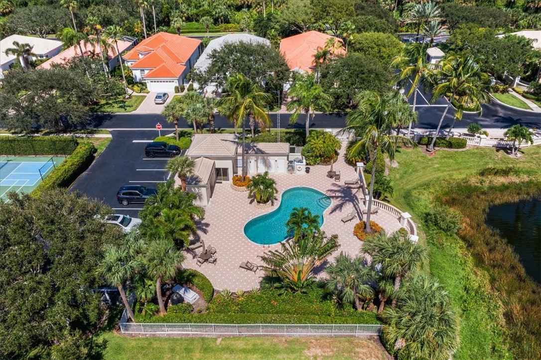 850 Island Club Square