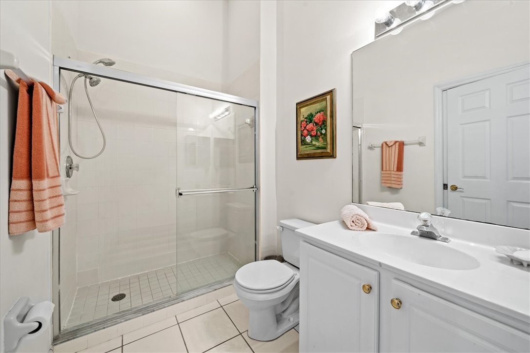 850 Island Club Square