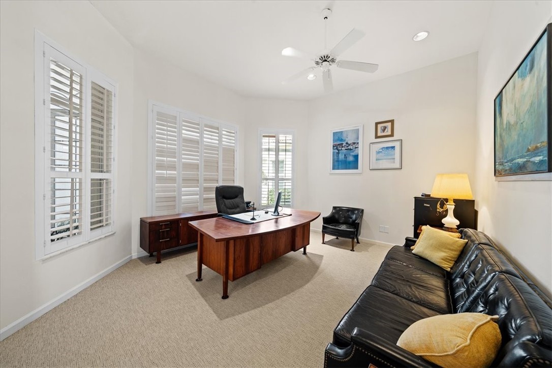 850 Island Club Square