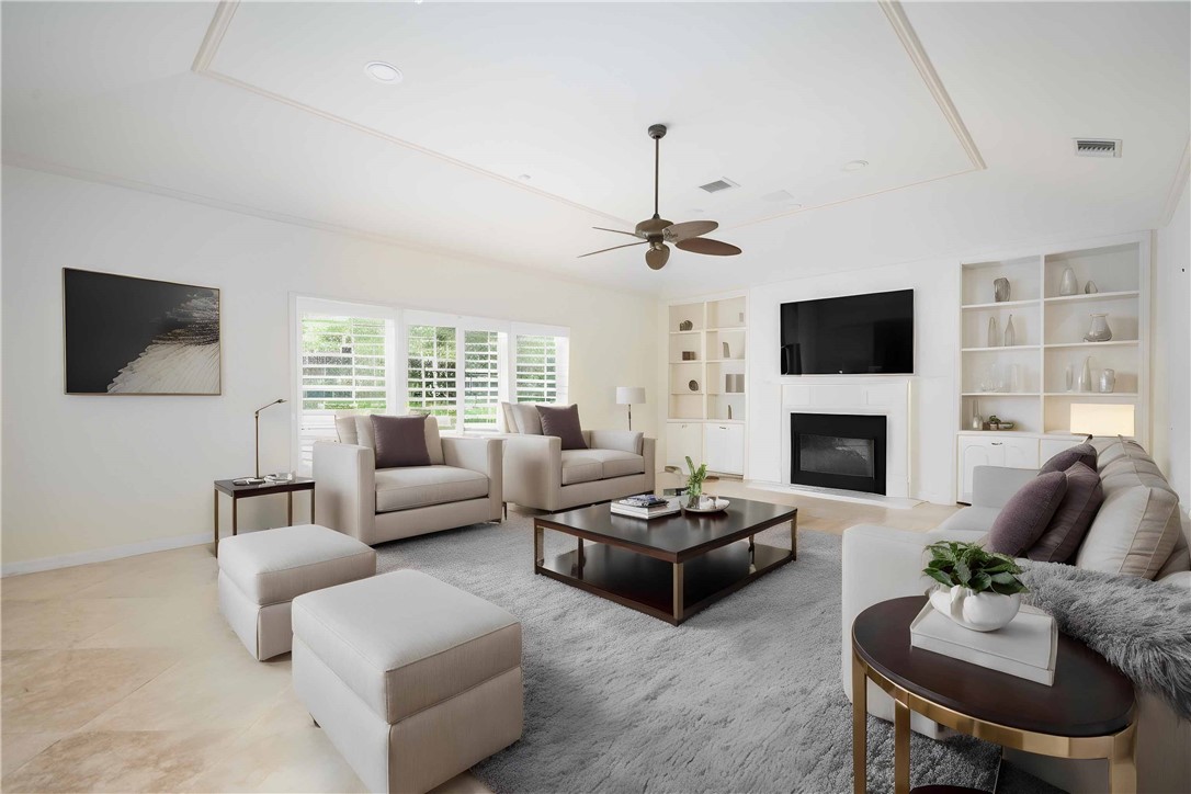 5880 Clubhouse Drive