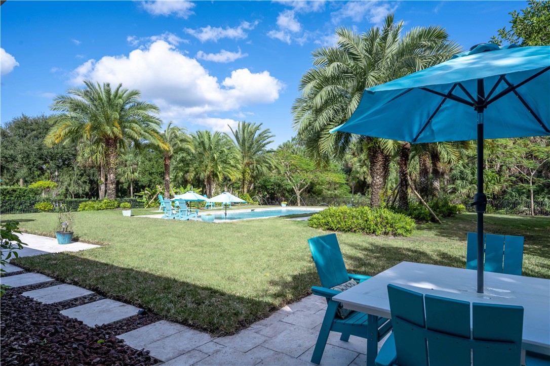 5880 Clubhouse Drive