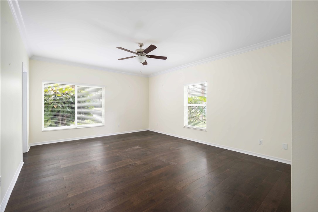 5880 Clubhouse Drive