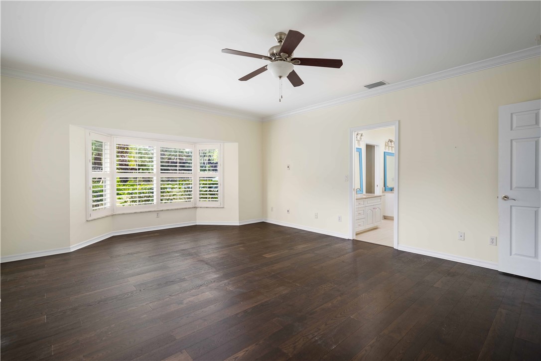 5880 Clubhouse Drive