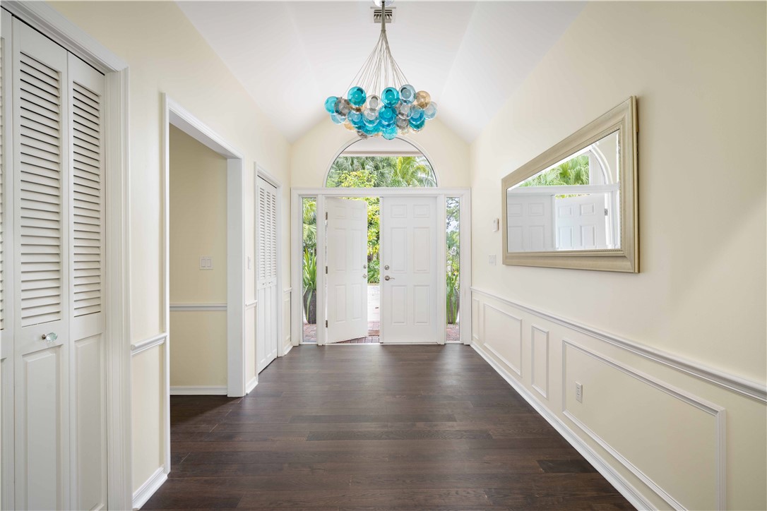 5880 Clubhouse Drive