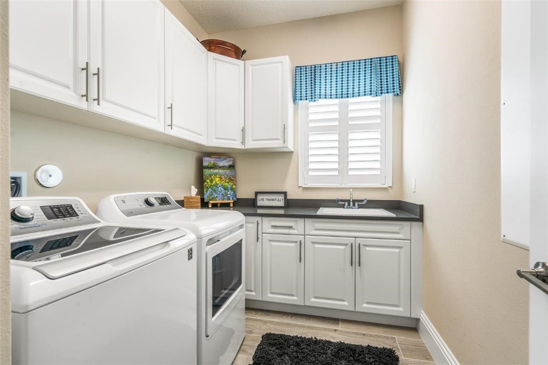 1304 Lilys Cay Circle