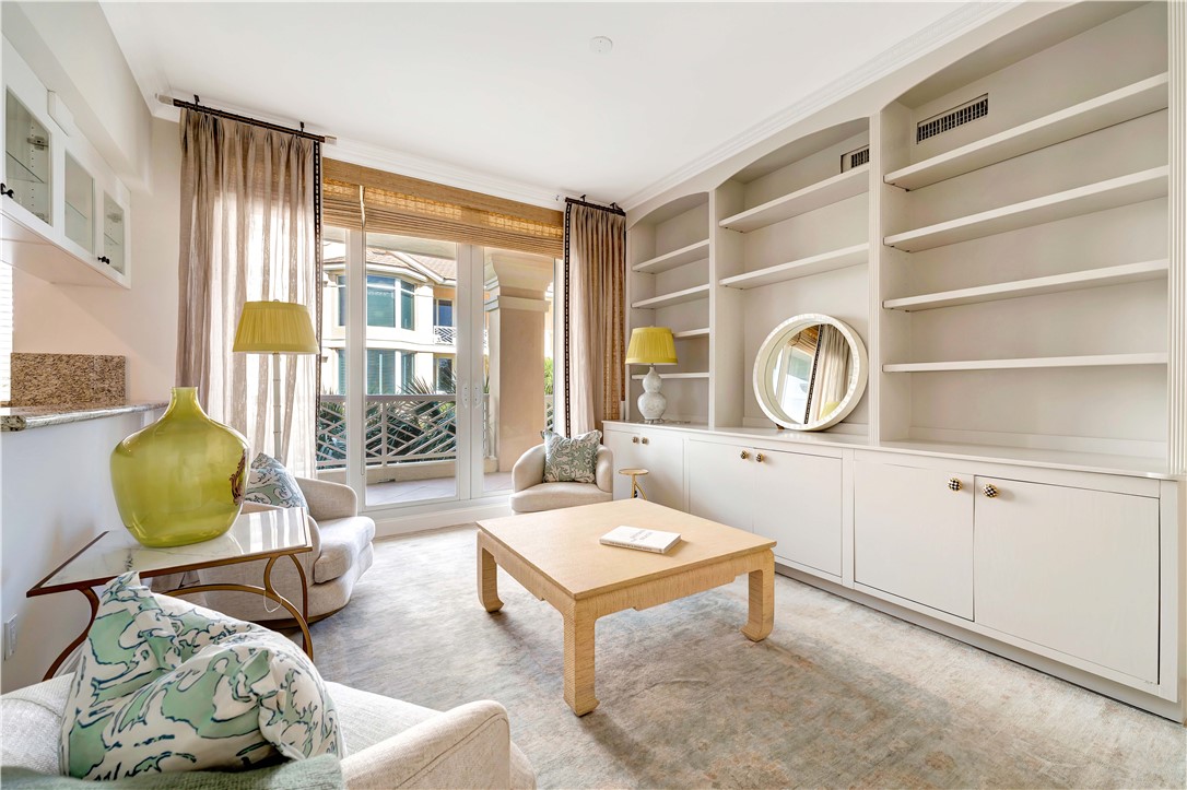 701 N Swim Club Drive 3B