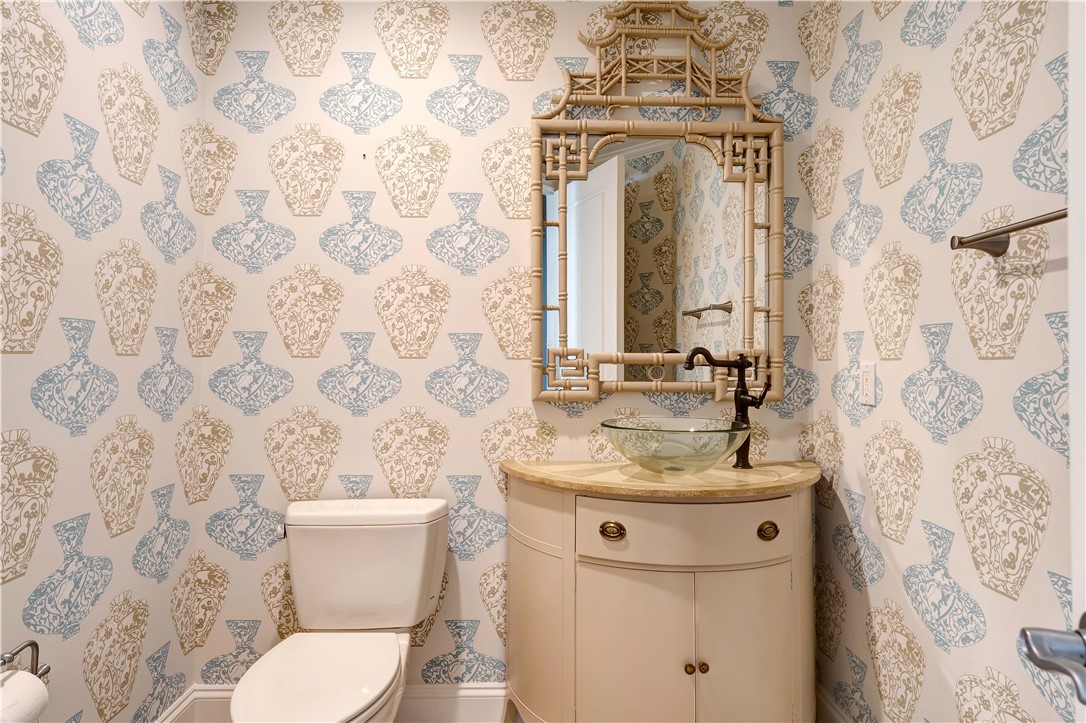 701 N Swim Club Drive 3B