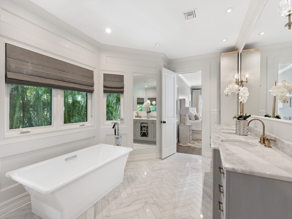 25 Cache Cay Drive