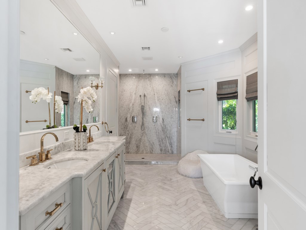 25 Cache Cay Drive