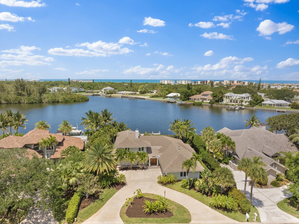 25 Cache Cay Drive