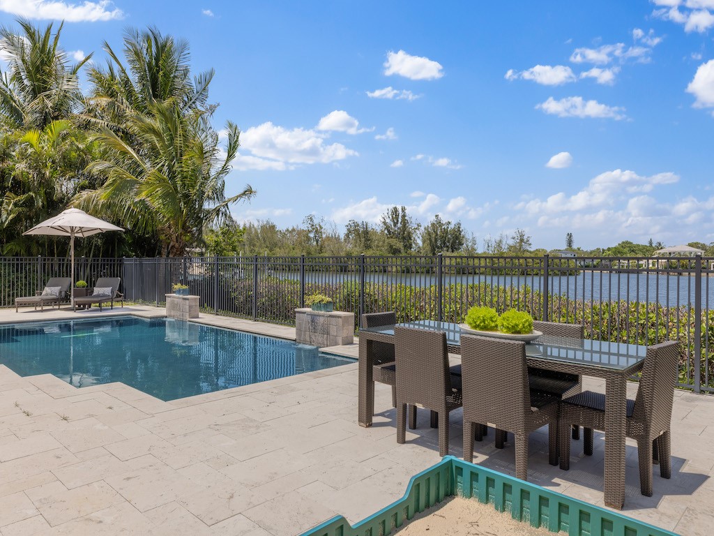 25 Cache Cay Drive
