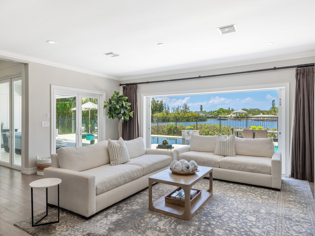 25 Cache Cay Drive