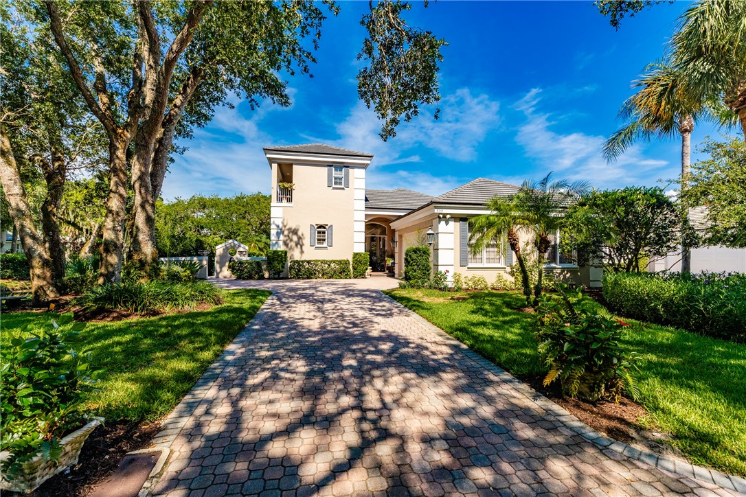592 Sable Oak Lane