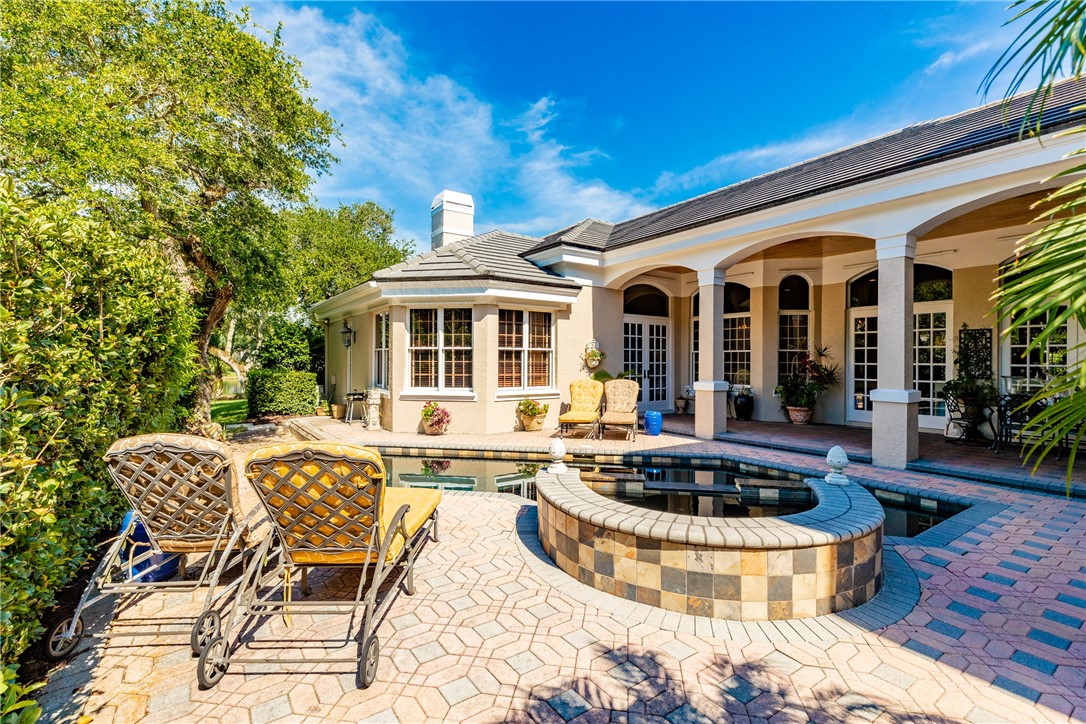 592 Sable Oak Lane