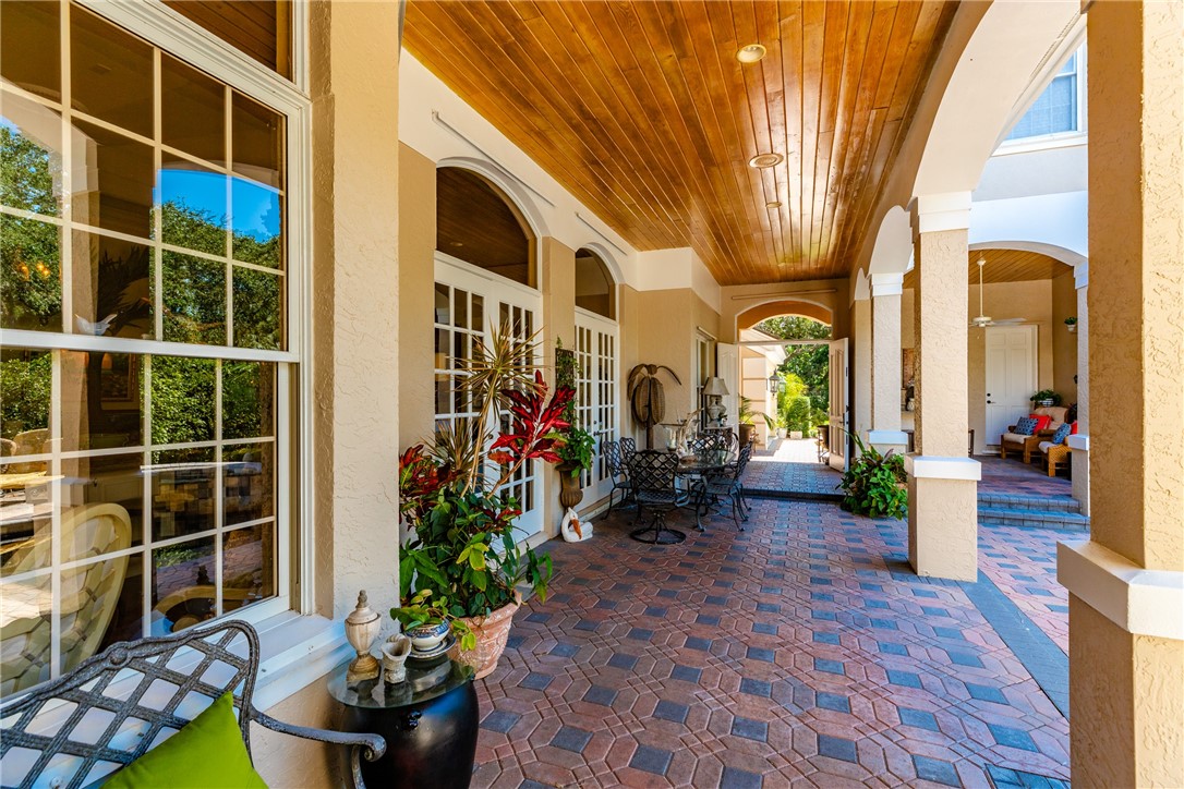 592 Sable Oak Lane