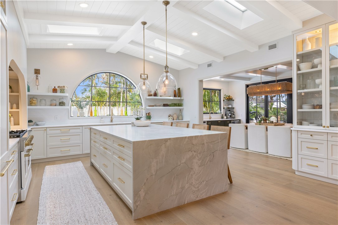 601 Flamevine Lane