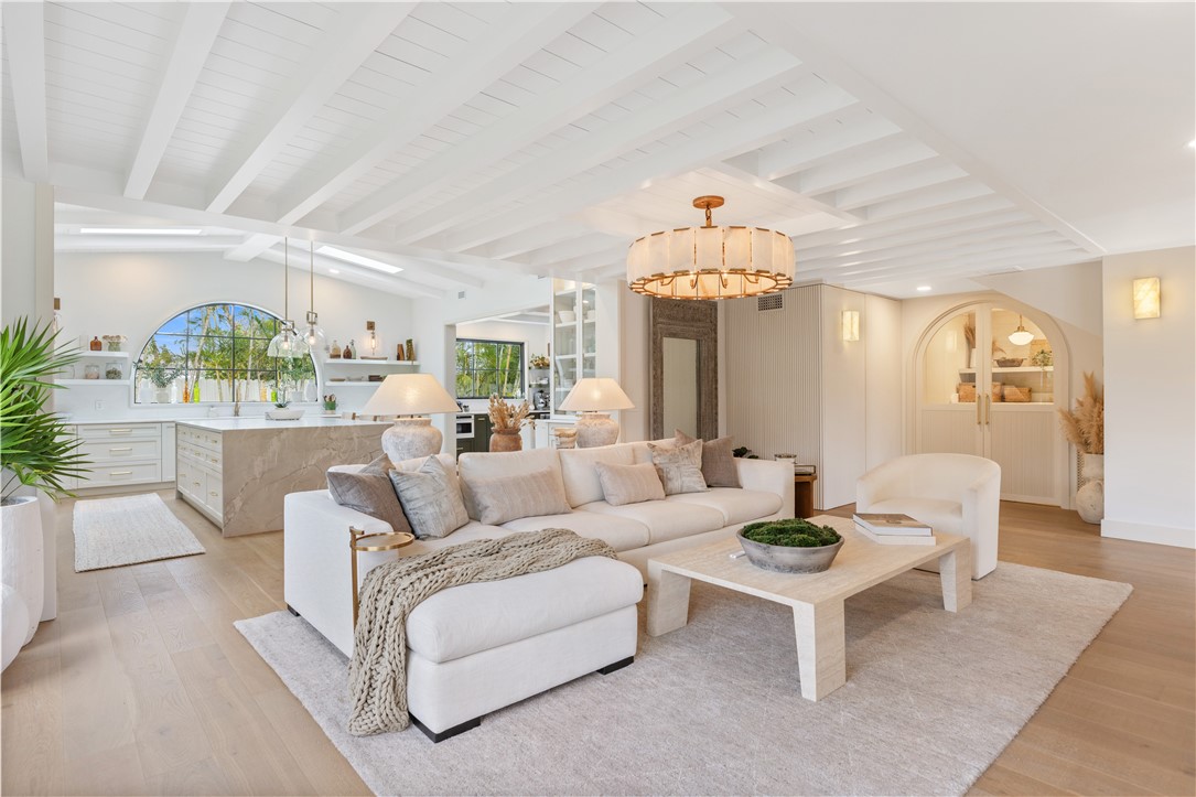 601 Flamevine Lane