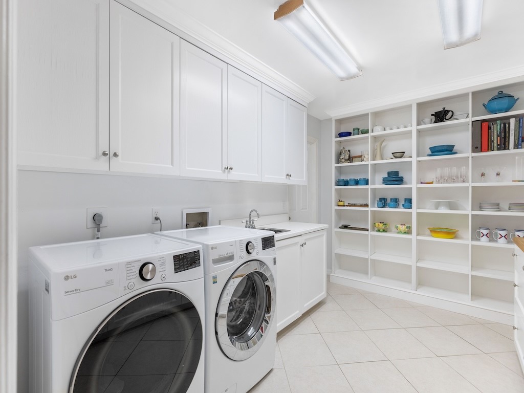 1115 Pegasus Place
