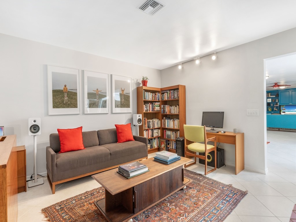 1115 Pegasus Place