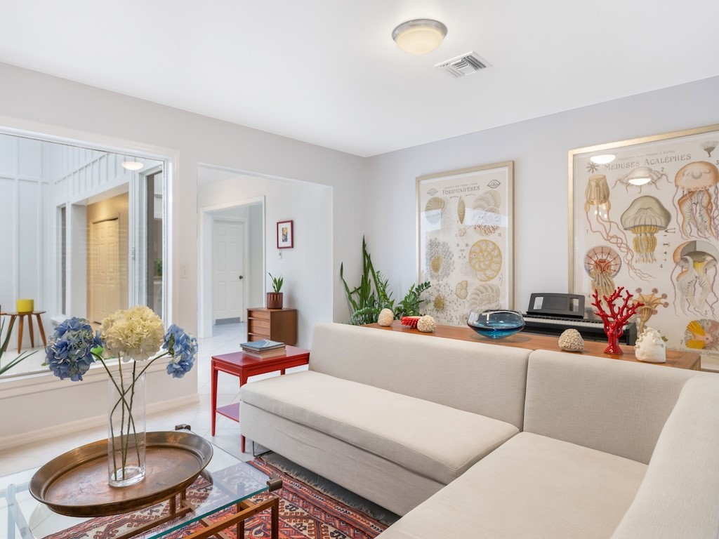 1115 Pegasus Place