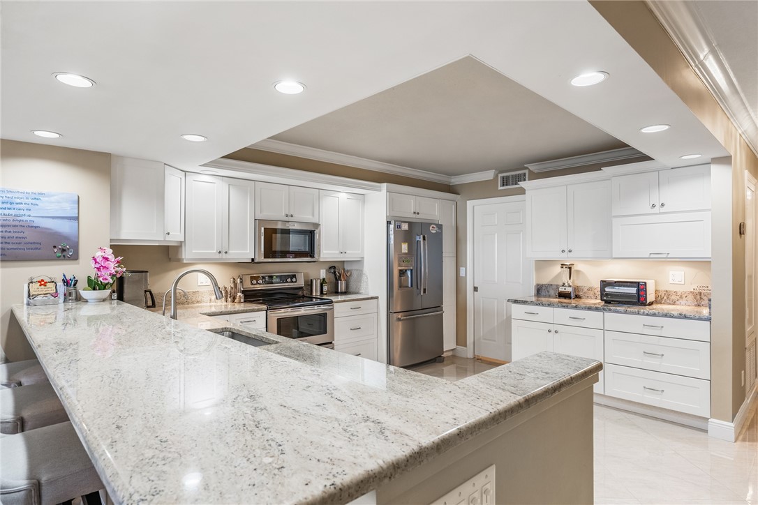 4800 Highway A1a 407