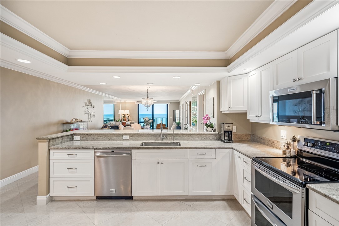 4800 Highway A1a 407