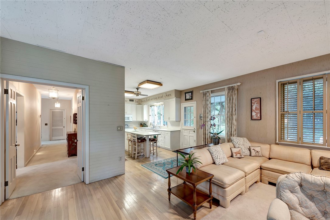 3765 Flamingo Drive