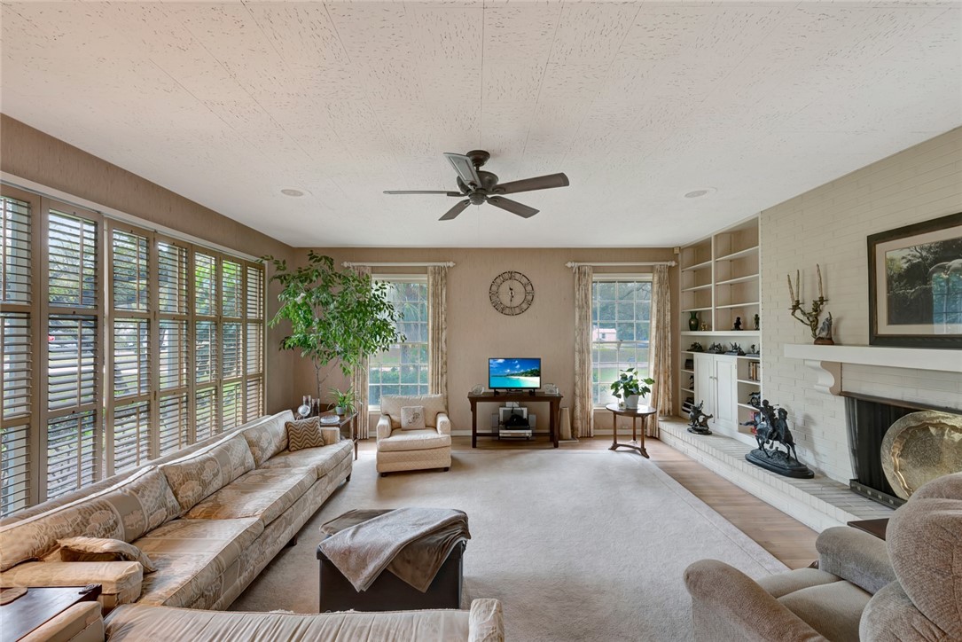 3765 Flamingo Drive