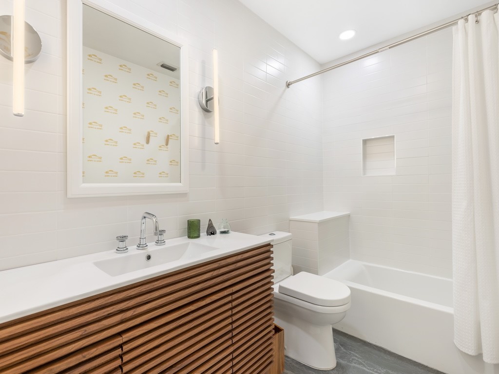 1346 River Ridge Drive