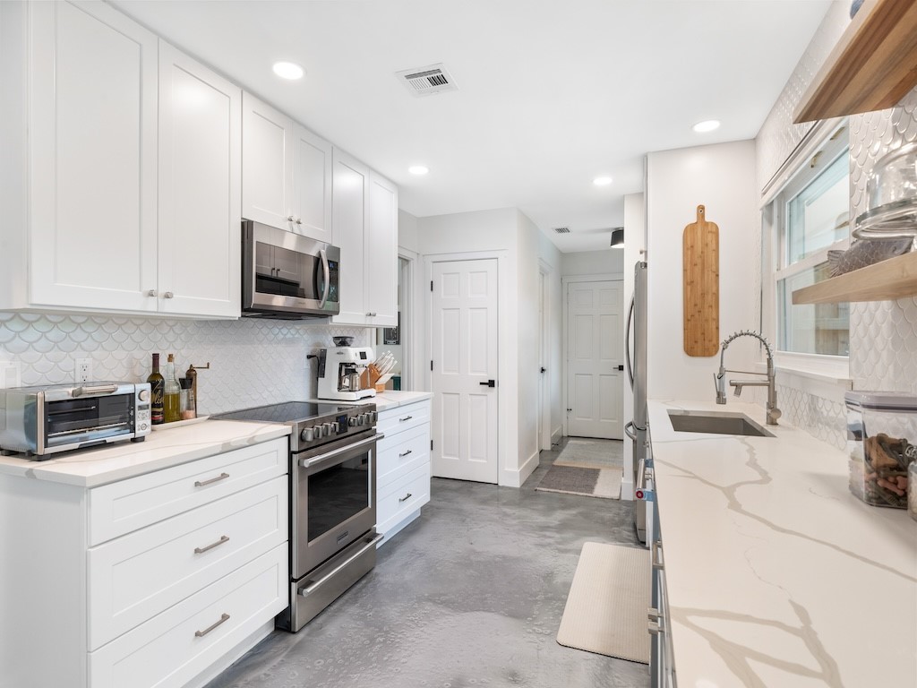 1346 River Ridge Drive