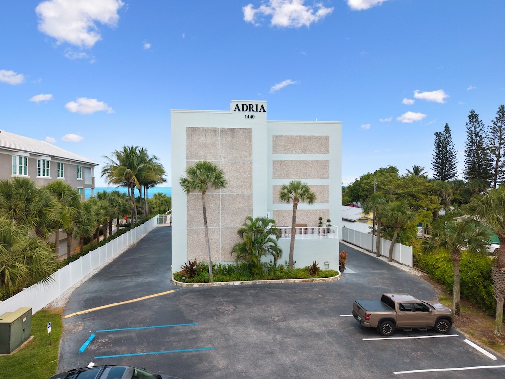 1440 Ocean Drive 3