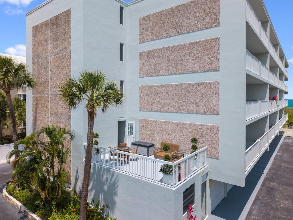 1440 Ocean Drive 3
