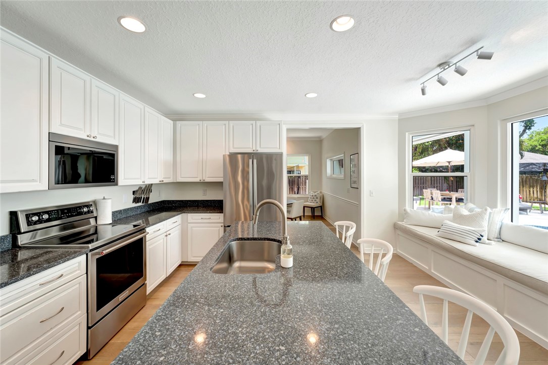 1113 Poitras Drive