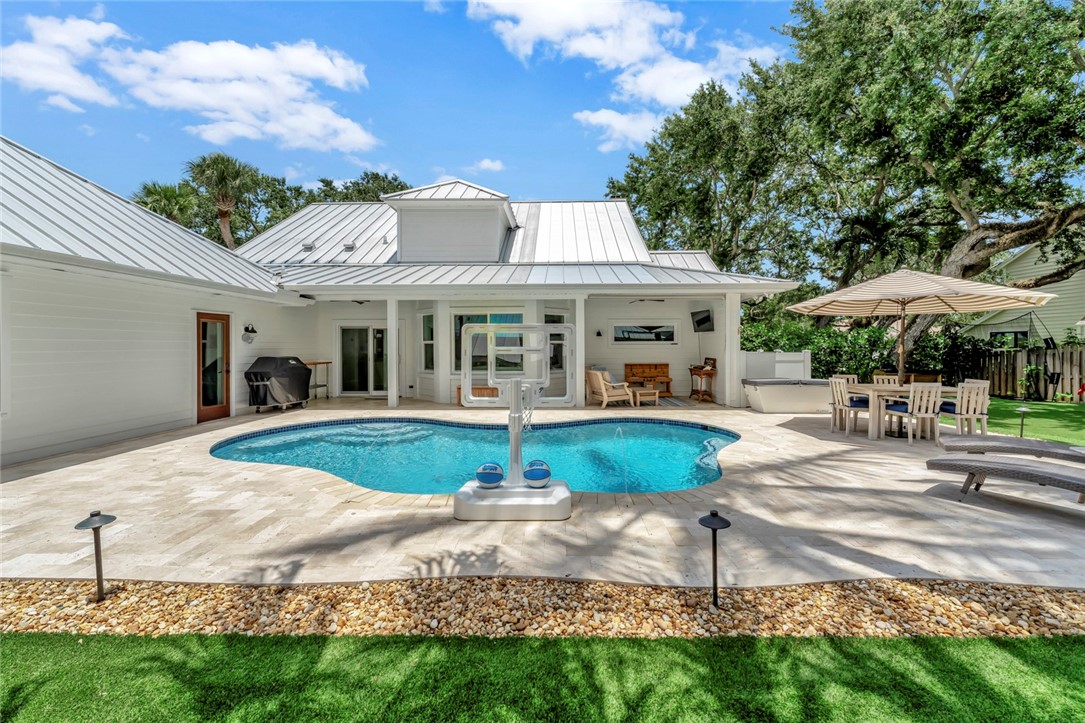 1113 Poitras Drive