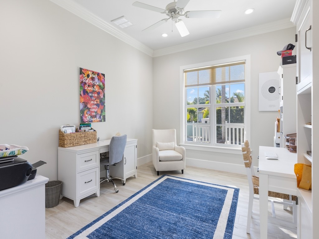 1618 W Sandpointe Place