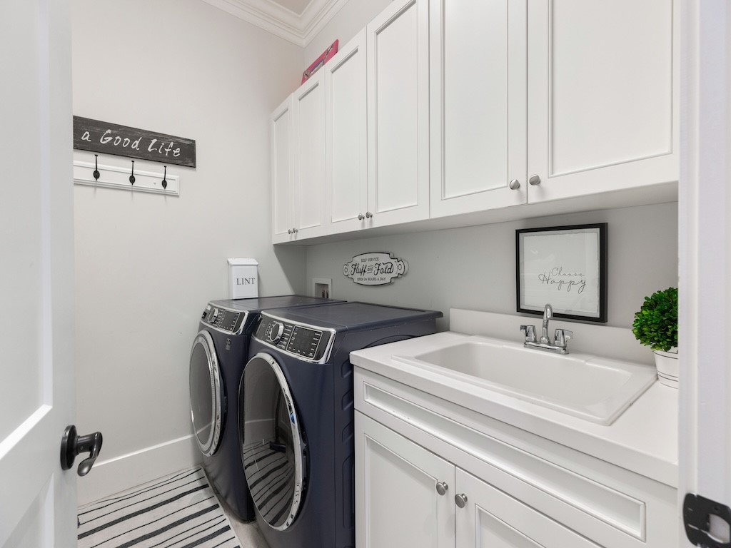 1618 W Sandpointe Place