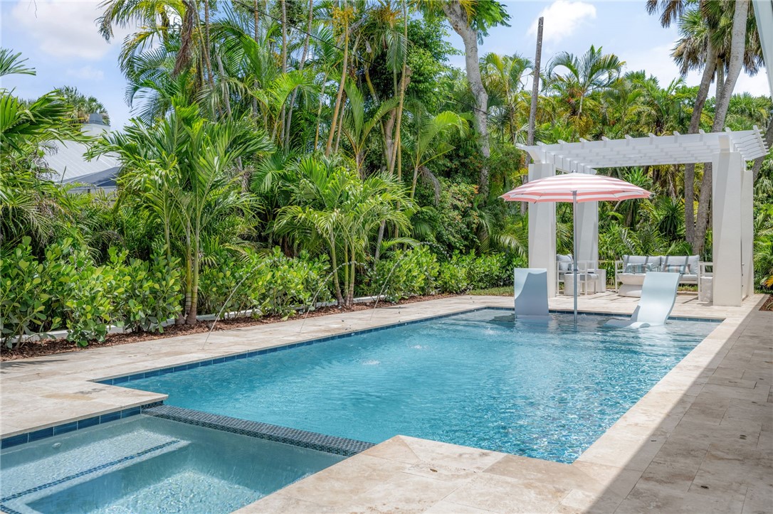 645 Banyan Road