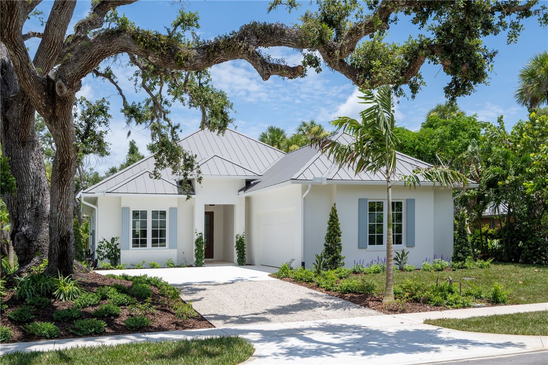 645 Banyan Road