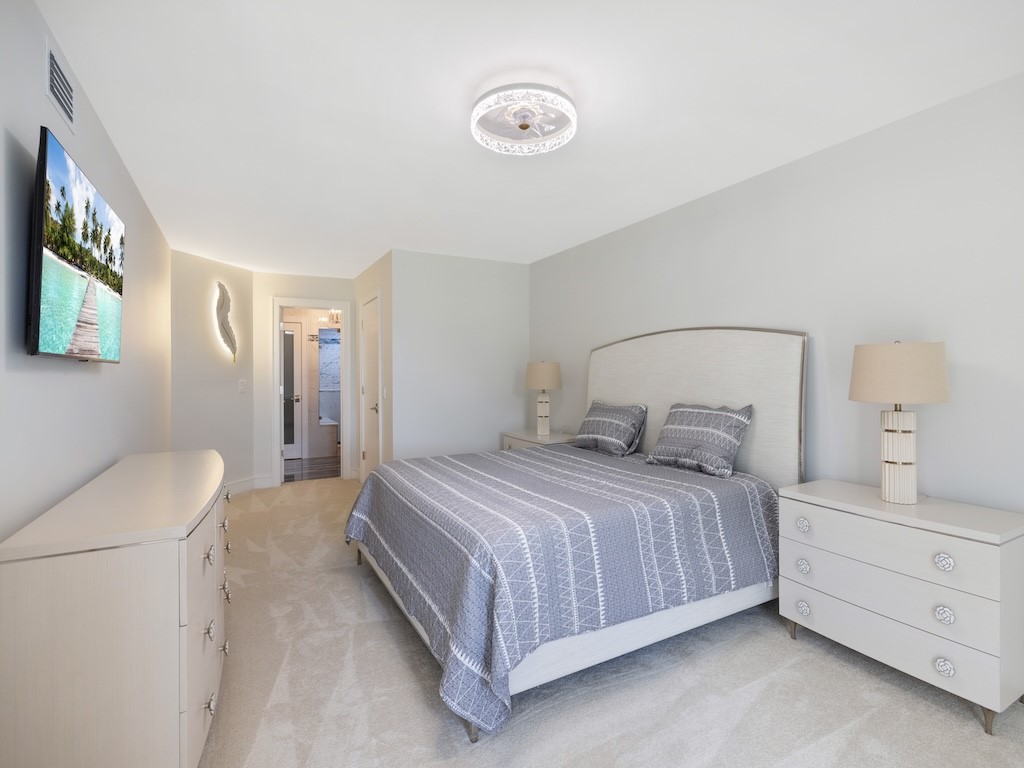 1825 Mooringline Drive 3AB