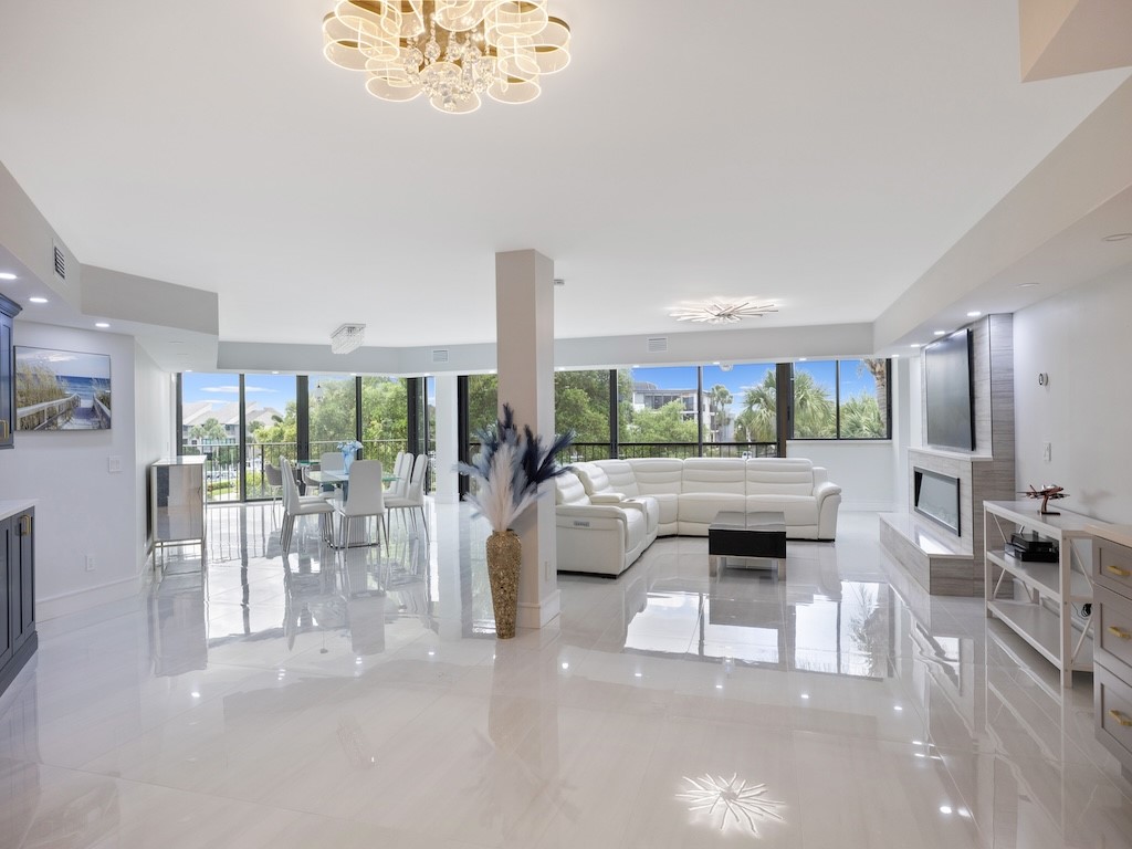 1825 Mooringline Drive 3AB