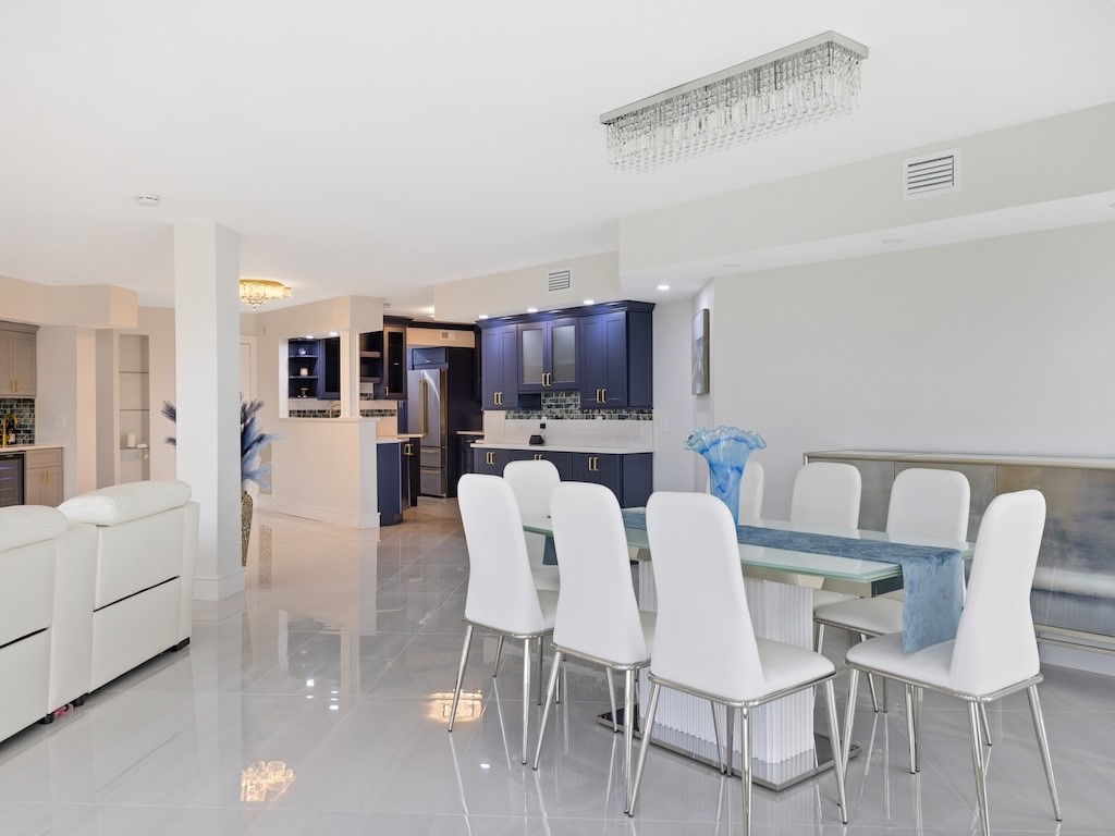 1825 Mooringline Drive 3AB