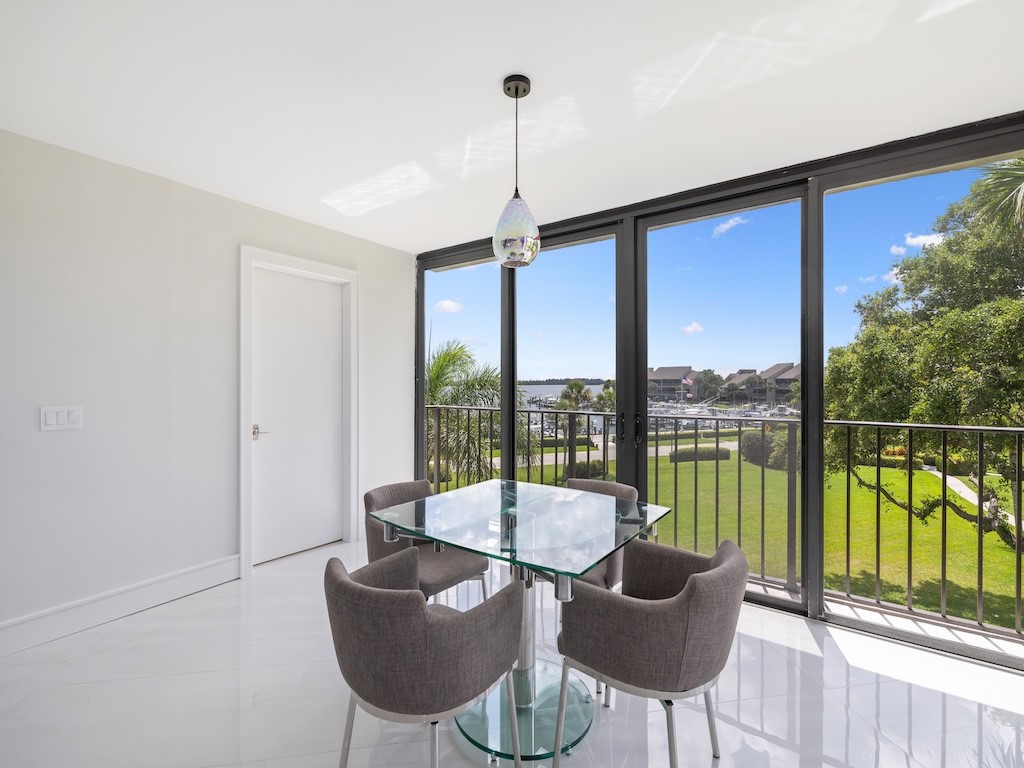 1825 Mooringline Drive 3AB